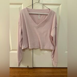 ALO MUSE PULLOVER SIZE XS